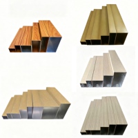 Plafond en tube carré en aluminium pour système d'incendie et d'éclairage intégré dans les bâtiments commerciaux, facile à entretenir