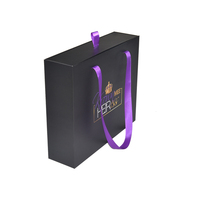 Boîte cadeau coulissante en papier avec logo personnalisé pour vêtements et accessoires, avec support doublé anti-taches