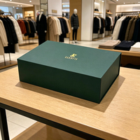 Boîtes d'emballage en papier personnalisées magnétiques de luxe pour vêtements, t-shirts, marques de vêtements