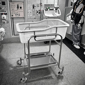 Shiye-Cuna médica móvil de acero inoxidable de alta calidad, muebles de <span class=keywords><strong>hospital</strong></span>, carrito de bebé recién nacido, camas para bebés, 1 - Product Image 2