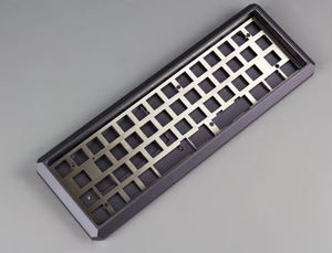 Tastiera meccanica per <span class=keywords><strong>6061</strong></span> in alluminio e titanio fresatura <span class=keywords><strong>cnc</strong></span> custodia per tastiera meccanica in lega di alluminio - Product Image 2