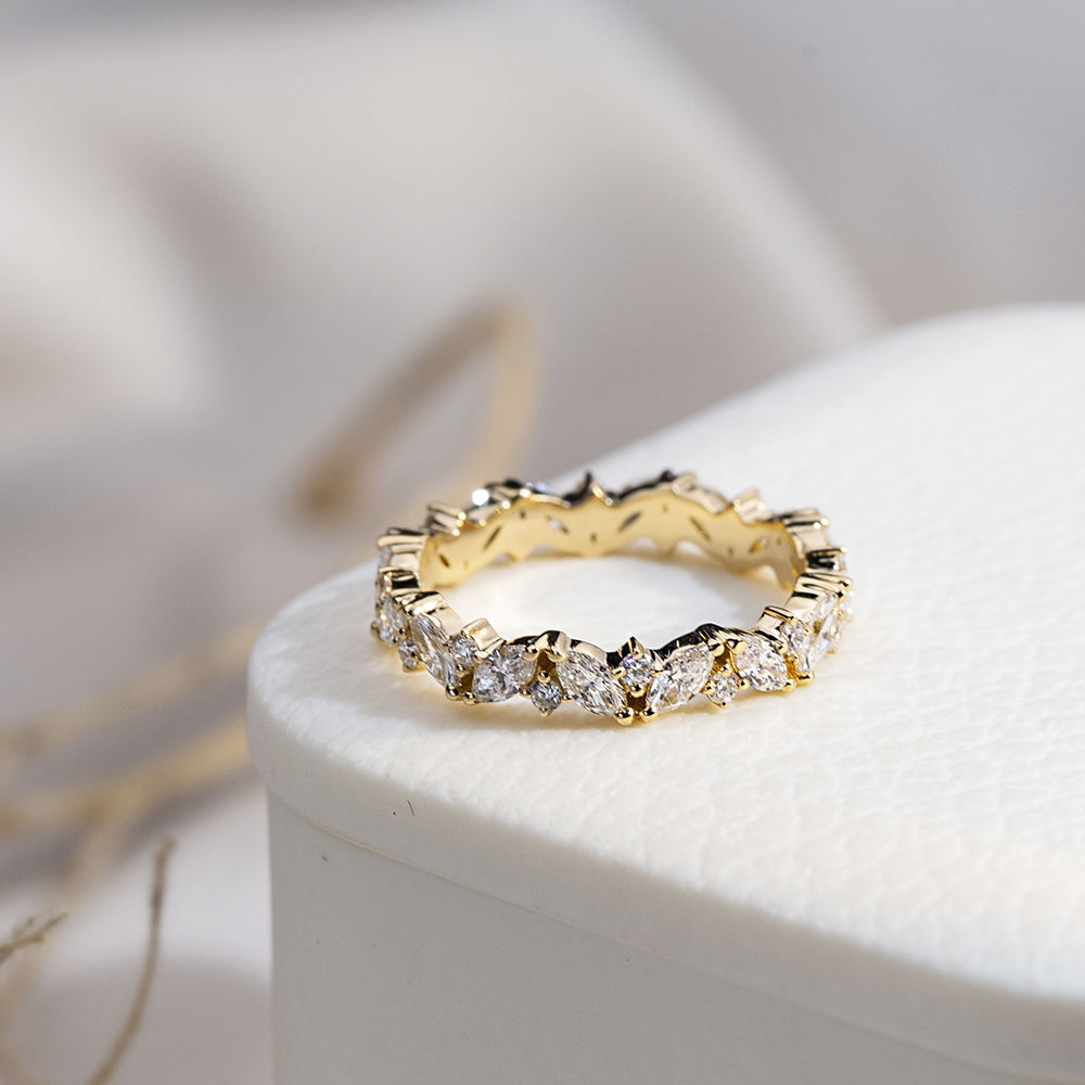 สีเหลือง