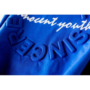 เสื้อยืดผู้ชายผ้าไหม/ผ้าฝ้ายทรงหลวม สกรีนโลโก้ด้านหลัง คอกลม แขนสั้น ระบายอากาศได้ดี ไซส์ US/EU น้ำหนัก 220gsm สไตล์ลำลอง - Product Image 4