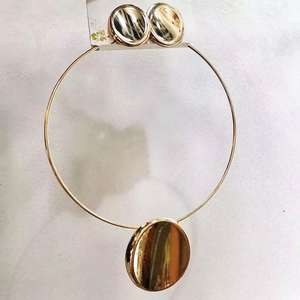 Ensemble collier et boucles d'oreilles pendentif feuille plaqué or, vente en gros, tendance, minimaliste, géométrique, cercle - Product Image 5