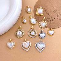 Collier en forme de cœur avec fausses perles électroplaquées, accessoire pour femme, style élégant pour le bureau, simple et vintage