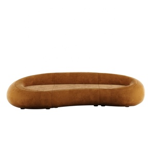 Sofá Curvo Moderno de Mediados de Siglo HDC, Sofá <span class=keywords><strong>Madison</strong></span> de Diseño Hecho a Mano, Personalizado para Sala de Estar, Hogar de Lujo, Club - Product Image 2