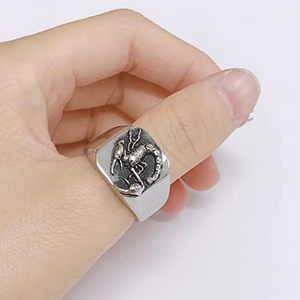 Cincin Perhiasan Fashion Klasik Punk Ukiran Kalajengking Cincin Signet Hewan Bahan Stainless Steel untuk Pria Hadiah Ukuran 7-13 - Product Image 2