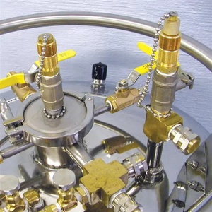 Réservoir Dewar d'hélium liquide de qualité scientifique 186 kg – Récipient sous pression en acier inoxydable pour plateforme de recherche scientifique - Product Image 2