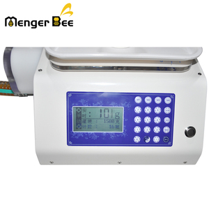 Machine de remplissage liquide verticale semi-automatique électrique pour le miel, le ketchup, le shampoing, l'huile, la pâte avec emballage en cartons - Product Image 4