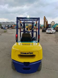 מלגזה משומשת של קומטסו יפן, 3 טון, דיזל, דגם FD30, למכירה במגרש שנגחאי. - Product Image 6