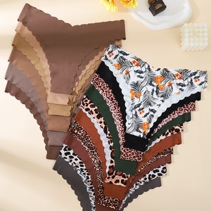 Set Personalizzato di 10 Slip Triangolari Senza Cuciture <span class=keywords><strong>per</strong></span> Donna, con Bordo Smerlato, Lusso Leggero, Intimo Base Premium, Colori Assortiti - Product Image 2