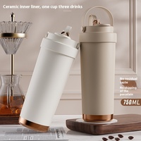 Tasse thermos à poignée sous vide doublée en céramique portable haut de gamme capacité de double boisson avec couvercle à ventouse Design moderne pour l'eau de café