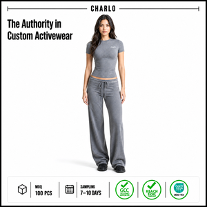 Conjunto Deportivo CHARLO para Mujer, Top Corto Gris de Manga Corta y Pantalones Anchos, Cuello Redondo, Cordón Ajustable, Color Sólido, Ropa Deportiva Informal - Product Image 1