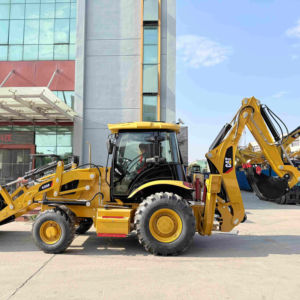 Chargeuse-pelleteuse CAT 420F, capacité de charge nominale de 5 tonnes, poids de la machine de 7 tonnes, moteur Yunnei, puissance de 70 kW, certifiée EMA CE EPA, fermes, modèle 2025 - Product Image 1