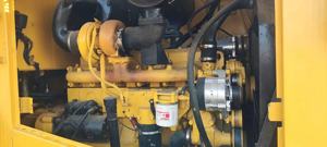 Niveleuse à moteur KOMATSU GD655 d'occasion pour surfaces inclinées, puissance élevée, haute qualité - Product Image 4