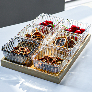 Set di 6 Vassoi in Legno con Piatti per Snack, Ciotole in Vetro Personalizzabili per Servire Caramelle, Frutta Secca e Alimenti - Product Image 2