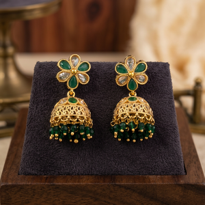 Grossistes de bijoux fantaisie en Inde Kanhai Jewels – Boucles d'oreilles ethniques Jhumki antiques pour femmes, plaqué or, sans nickel ni plomb - Product Image 4