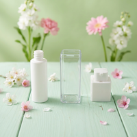 Flacon pompe sans air carré en PP blanc de 50 ml et 100 ml pour sérum de soin de la peau et crème pour le visage, contenants d'emballage cosmétique