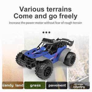 <span class=keywords><strong>Auto</strong></span> RC Todoterreno Recargable, Carro de <span class=keywords><strong>Control</strong></span> Remoto con Carrocería de Aleación Metálica, Luces LED Delanteras, Diseño Robusto para <span class=keywords><strong>Todo</strong></span> <span class=keywords><strong>Terreno</strong></span>, para Niños - Product Image 5