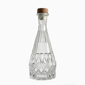 500ml Geprägte Glas-<span class=keywords><strong>Karaffe</strong></span> mit Korkverschluss Likör-Weinflasche Kristall-Whiskey-<span class=keywords><strong>Brandy</strong></span> Vintage Glas-Weinkaraffe - Product Image 1