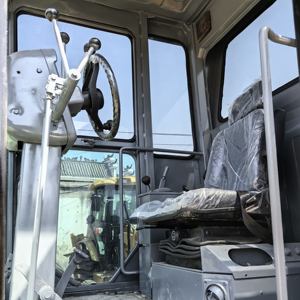 Motoniveladora Caterpillar 140H Usada Importada Original con Componentes Principales y Motor Original - Product Image 6