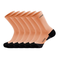 Nouveau tapis tricoté Jacquard chaussettes imprimées professionnellement OEM Sport Elite logo personnalisé chaussettes de sport