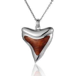 Colgante de Plata de Ley 925 con Madera de Koa, Colgante de Diente de Tiburón de Madera de Koa Tropical Hawaiana - Product Image 5