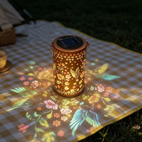 Luces Solares Decorativas para Jardín, Lámpara Metálica Colgante con Diseño Único de Colibrí, para Regalo, Venta al por Menor, Marca Privada