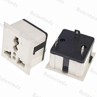 Toma de corriente universal AC250V 13A Toma de corriente eléctrica Venta al por mayor de China Toma de corriente múltiple