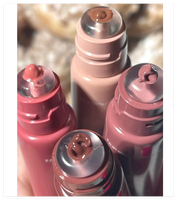 Gloss Liquide Luxueux pour les Lèvres Tenue 24h Mat et Brillant Hydratation Longue Durée Réparateur Lèvres Abîmées Végan et Sans Cruauté