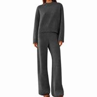 Ensemble deux pièces en tricot d'hiver pour femme avec logo personnalisé OEM : pull col rond à manches longues et pantalon large
