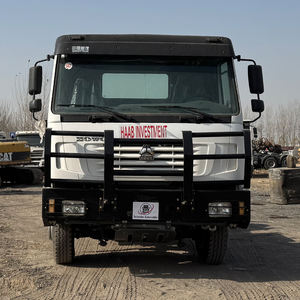 Camión Sinotruk a Precio Favorable, Camión de 371HP 420HP, 4*2 6x4 8X4, 6 Ruedas 10 Ruedas, Camiones Tractores de <span class=keywords><strong>Segunda</strong></span> <span class=keywords><strong>Mano</strong></span> - Product Image 4