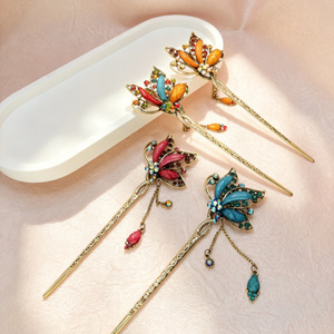 Épingle à cheveux papillon vintage effet vieilli, nouveau style chinois, ornement capillaire coloré en strass avec pompons, pour Hanfu, cheongsam - Product Image 4