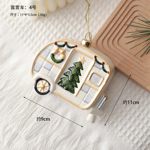 Vente en gros de couronnes de Noël en PVC blanc, ornements suspendus en forme de flocon de neige, cintres en forme de boule et d'arbre pour décoration de Noël, ornements d'aménagement de scène d'arbre - Product Image 6