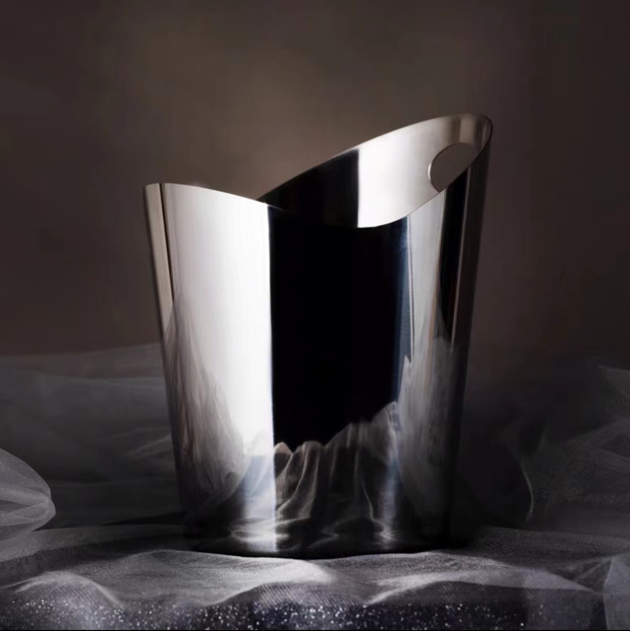 1 handle silver