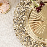Assiette carrée en plastique PP de 13 pouces, design moderne personnalisé pour mariages de luxe, fêtes et pique-niques