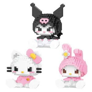 Nano ladrillos fresa oso princesa caja ciega juguetes sanrioes kuromi Hello Kitty juegos de bloques de construcción juguetes para niños 2023 juguetes construir