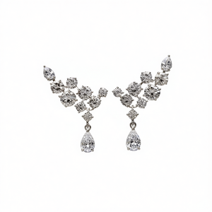 Orecchini E1135 in Oro Bianco con Diamanti Taglio a Pera, Certificati GIA, Gioielli di Lusso da Sposa per Donna - Product Image 1