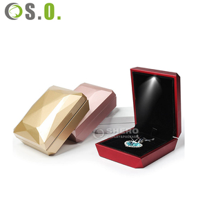 High Quality LED Light Jewelry Box Plastic Ring Pendant Necklace Storage Gift Case Packaging Box - Product Image 3