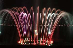 Fontana Colorata da Pavimento in Acciaio Inox Fontana Musicale Danzante con Acqua e LED - Product Image 6