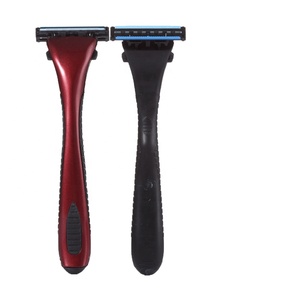 Maquinilla de Afeitar Importada de Triple Hoja con Mango de Metal Completo <span class=keywords><strong>para</strong></span> Uso Facial y Corporal, Empaque en Blister - Product Image 4