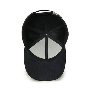 قبعة بيسبول سوداء من الجلد المدبوغ بـ 6 ألواح ذات حافة منحنية وتصميم منخفض مع تطريز وطباعة شعار مخصص - Product Image 6