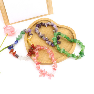 Grenzüberschreitendes Armband aus getrommelten Steinen für SheinStyle – aus natürlichen, kreativen Kristallen und unregelmäßigen Steinen, elastisch, als Geschenk geeignet - Product Image 4