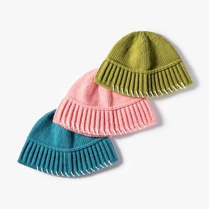Bonnet en laine pour femmes mode couture monochrome chapeau d'hiver tricoté bonnet froid en gros - Product Image 1