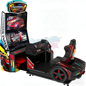 เครื่องจำลองการขับรถในสวนสนุกสีสันสดใส แบบหยอดเหรียญ เล่นได้สองคน จอคู่ ภาพเคลื่อนไหวสมจริง พร้อมระบบเปลี่ยนเกียร์ - Product Image 1