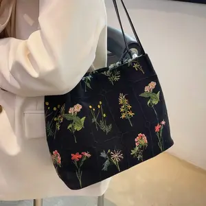Women's Embroidered Elegant Floral Shoulder Bag Large Capacity Tote Bag NE1229