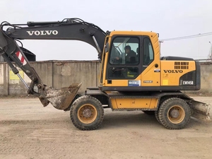 Structure robuste, endurance accrue, opérations de couverture de décharges, excavatrice sur pneus Volvo 145B d'occasion de 14 tonnes - Product Image 5