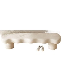 Banc multifonctionnel en bois de style américain, tendance et minimaliste, avec dossier ondulé, servant de lit d'appoint, armoire, canapé, banc à chaussures et tabouret de maison.