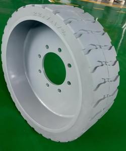 Véhicules à bras articulé pour levage aérien en haute altitude (AWP) – Pneus 22*7*17 3/4 - Product Image 2