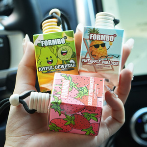 Strawberry Scented Car Air Freshener Pendant 8ml Glass Bottle Car Essential <b>Oil</b> <b>Diffuser</b> Rope Liquid Aromatherapy Accessory - Product Image 2